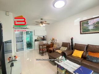 For sale 4 Beds townhouse in Lam Luk Ka, Pathum Thani
