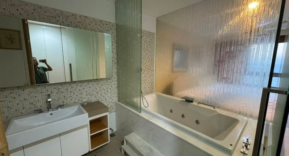 For rent and for sale 3 bedrooms condo in Bang Lamung, Chonburi