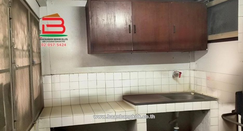 For sale 2 ベッドルーム townhouse in Chatuchak, Bangkok