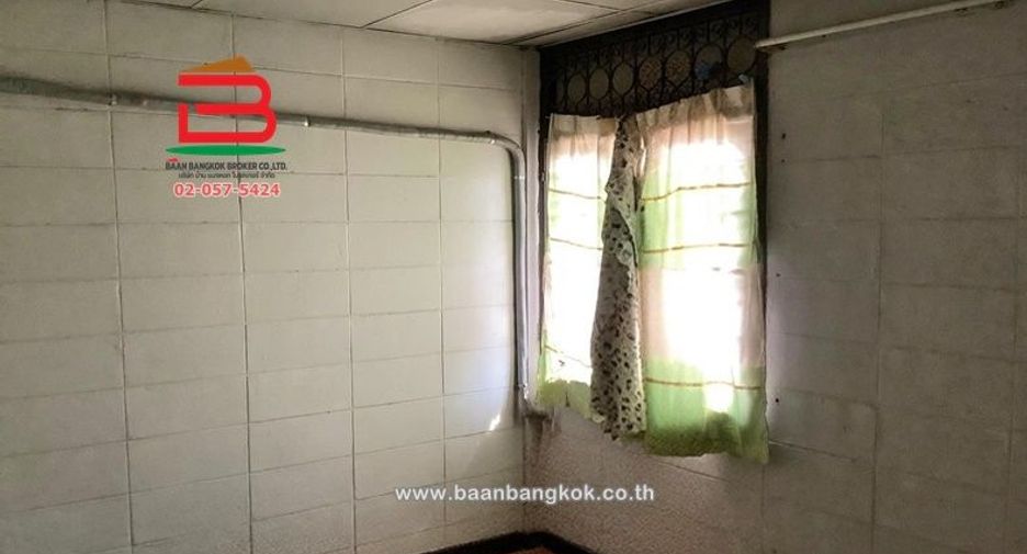 For sale 2 ベッドルーム townhouse in Chatuchak, Bangkok