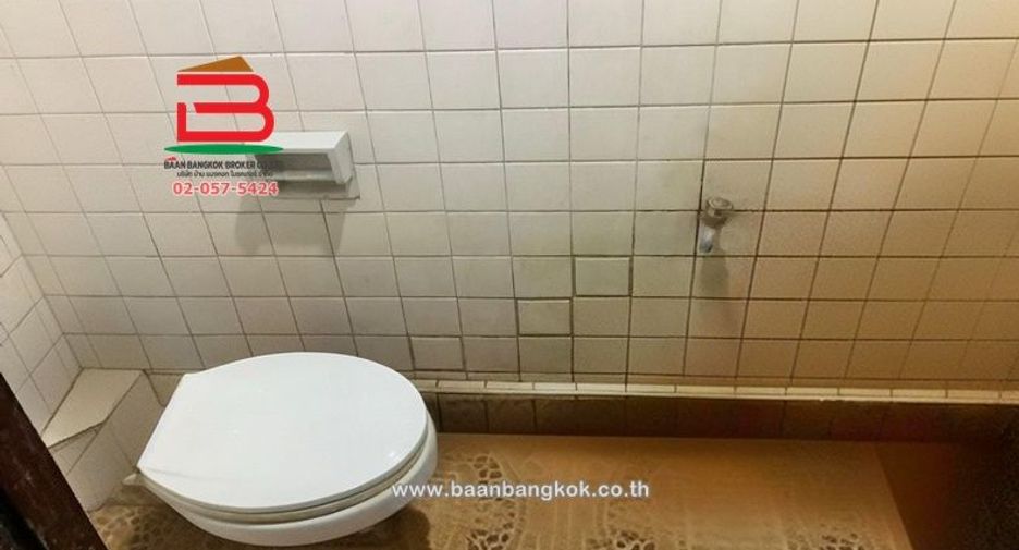 For sale 2 ベッドルーム townhouse in Chatuchak, Bangkok