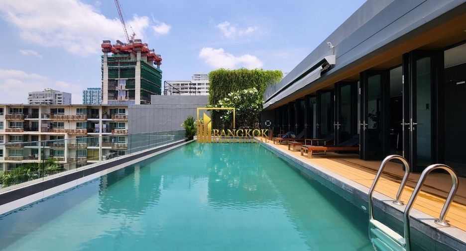 For rent 2 bedrooms apartment in Watthana, Bangkok