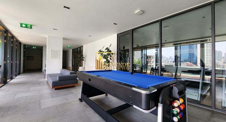 For rent 2 bedrooms apartment in Watthana, Bangkok