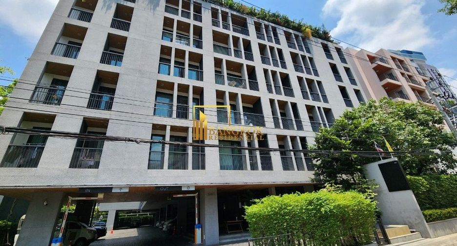 For rent 2 bedrooms apartment in Watthana, Bangkok