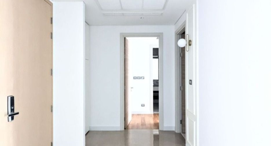 For sale 3 Beds condo in Pathum Wan, Bangkok
