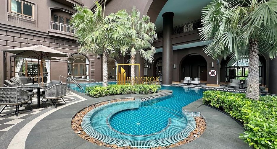 For rent 1 bed serviced apartment in Phra Khanong, Bangkok