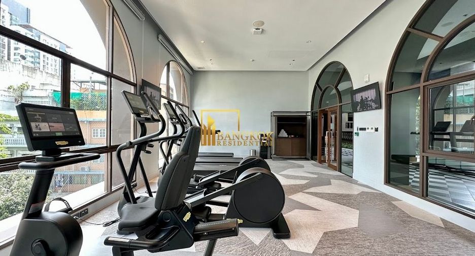 For rent 1 bed serviced apartment in Phra Khanong, Bangkok