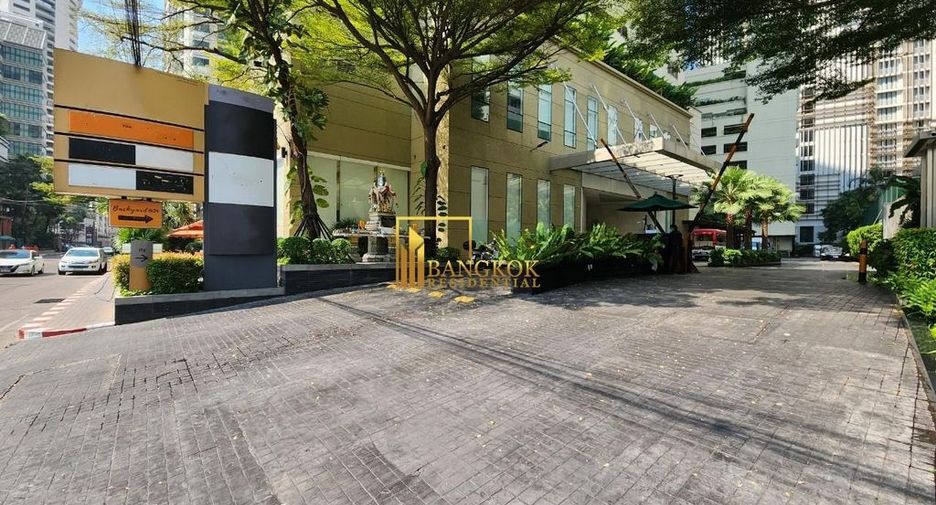 For rent 1 bed serviced apartment in Khlong Toei, Bangkok