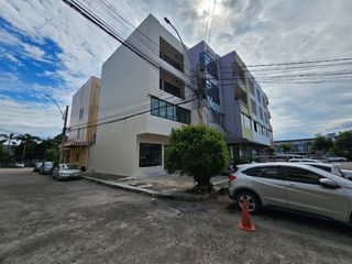 For rent 4 bed office in Saphan Sung, Bangkok