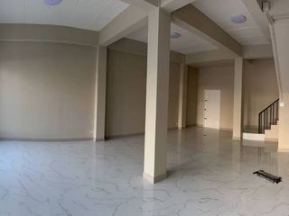 For rent 4 bed office in Saphan Sung, Bangkok