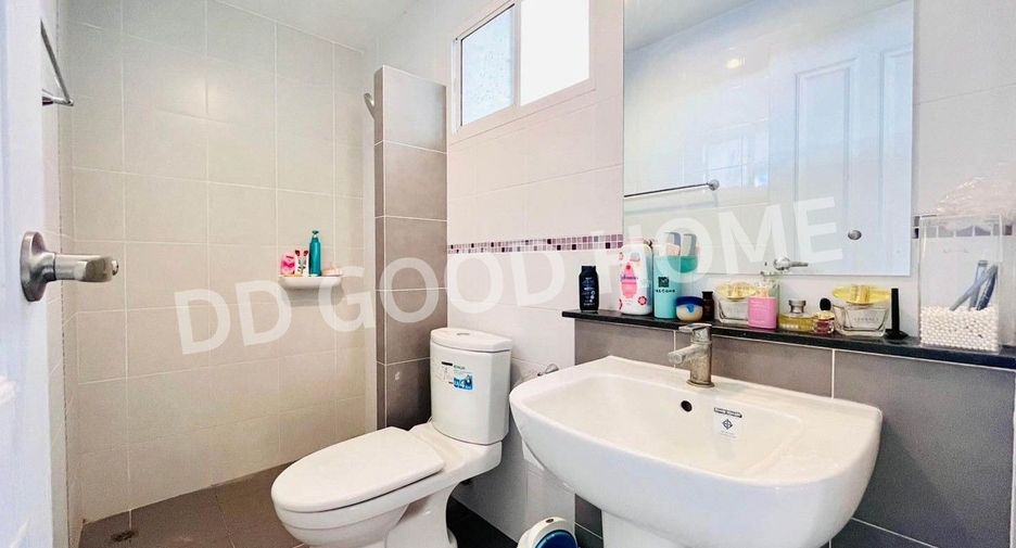For sale 3 bedrooms house in Khlong Luang, Pathum Thani