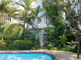 For rent 4 bedrooms house in Khlong Toei, Bangkok