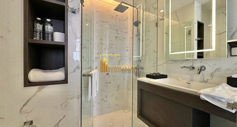Apartamento con servicios en alquiler de 1 habitaciones en Khlong Toei, Bangkok