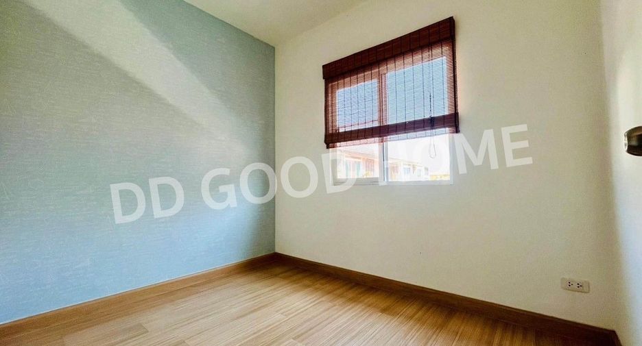 For sale 3 ベッドルーム townhouse in Mueang Samut Prakan, Samut Prakan