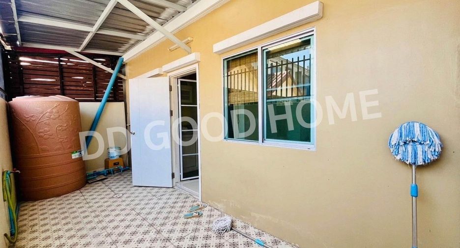 For sale 3 ベッドルーム townhouse in Mueang Samut Prakan, Samut Prakan