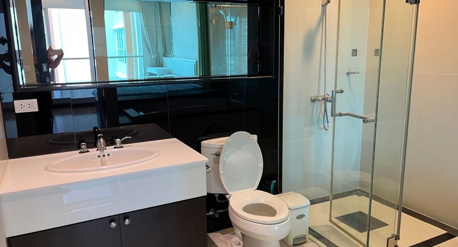 Wohnung zur Miete mit 1 Zimmer in Pathum Wan, Bangkok