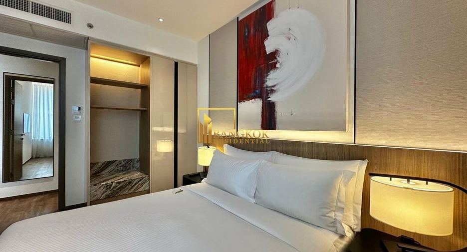 À louer 2 chambres appartement avec services à Sathon, Bangkok