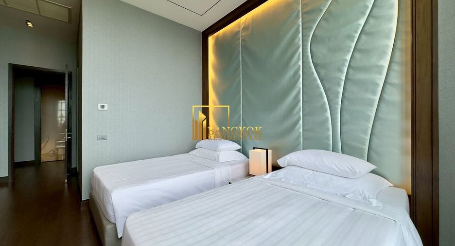 For rent 3 ベッドルーム serviced apartment in Khlong Toei, Bangkok