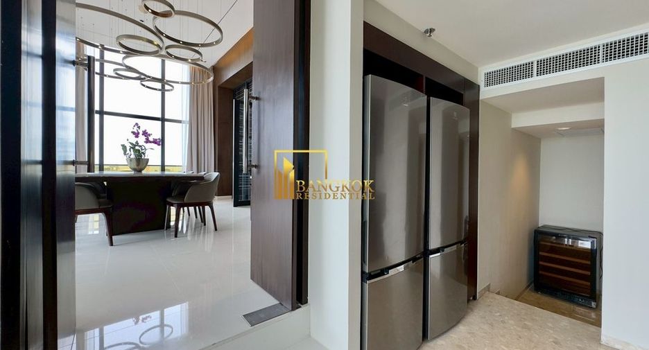 For rent 3 ベッドルーム serviced apartment in Khlong Toei, Bangkok