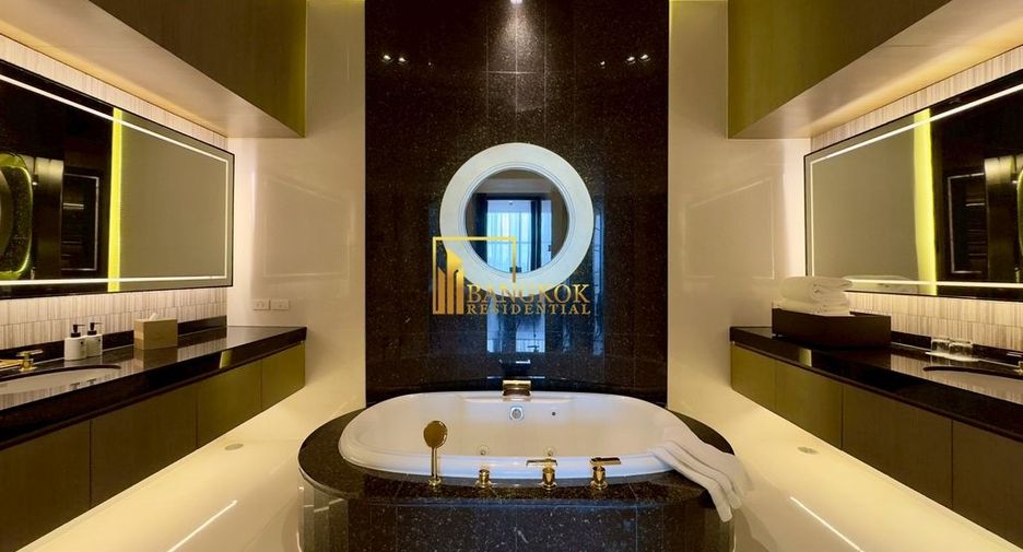 For rent 3 ベッドルーム serviced apartment in Khlong Toei, Bangkok