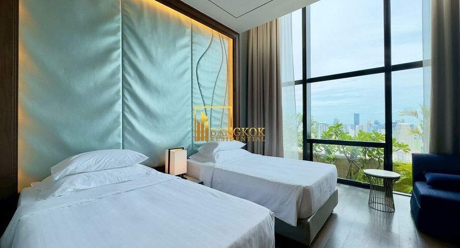 For rent 3 ベッドルーム serviced apartment in Khlong Toei, Bangkok