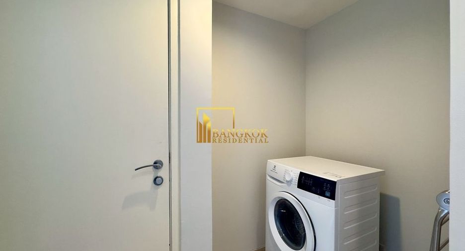 For rent 3 ベッドルーム serviced apartment in Khlong Toei, Bangkok