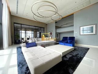 Apartamento con servicios en alquiler de 3 habitaciones en Khlong Toei, Bangkok