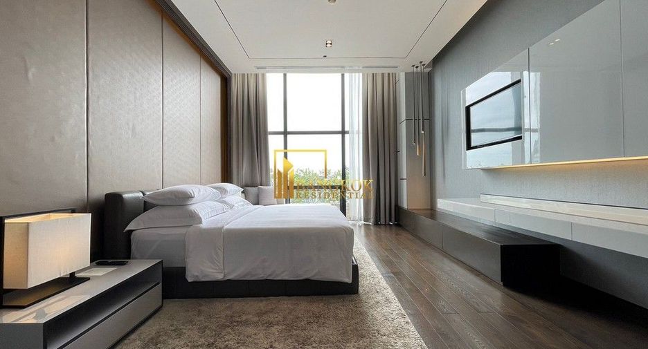 For rent 3 ベッドルーム serviced apartment in Khlong Toei, Bangkok