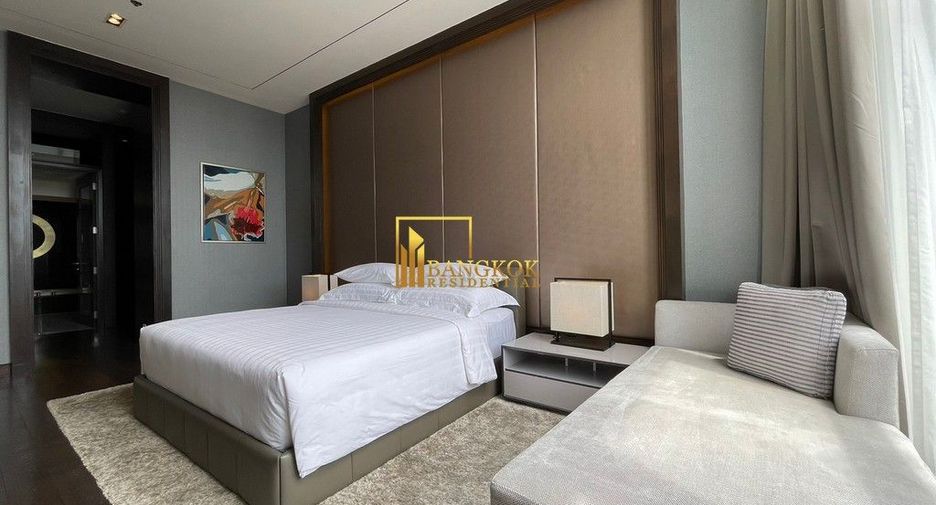 For rent 3 ベッドルーム serviced apartment in Khlong Toei, Bangkok