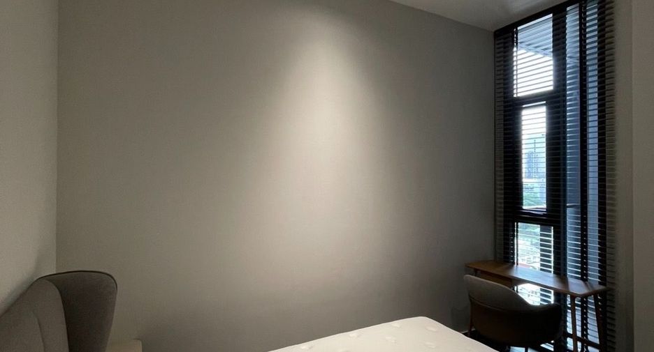 For rent 2 bedrooms condo in Sathon, Bangkok