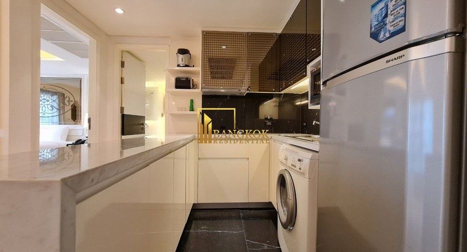 For rent 1 bed serviced apartment in Khlong Toei, Bangkok