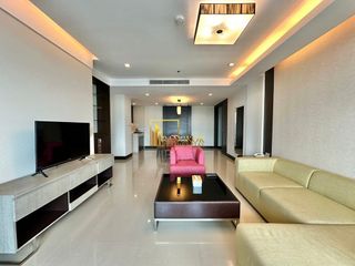 Serviced Apartment zur Miete mit 3 Zimmer in Khlong Toei, Bangkok