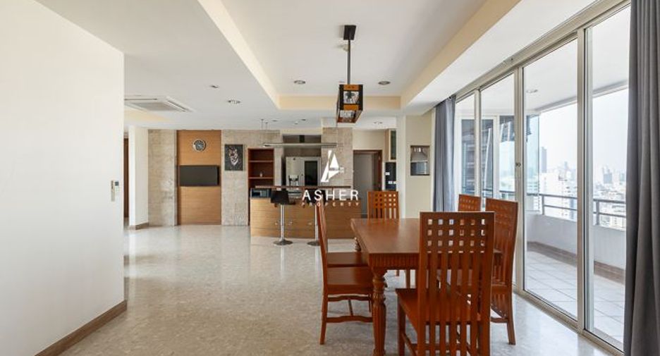 For rent 3 bedrooms condo in Watthana, Bangkok