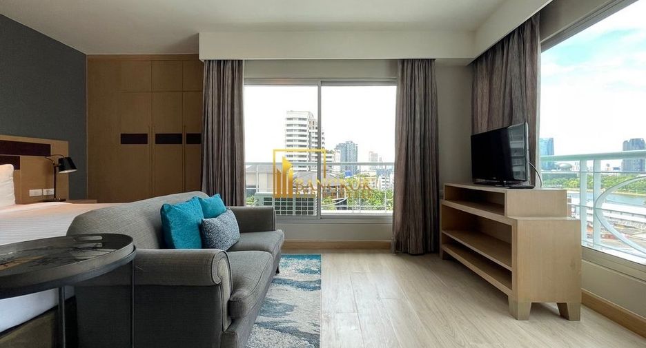 Apartamento con servicios en alquiler de 1 habitaciones en Khlong Toei, Bangkok