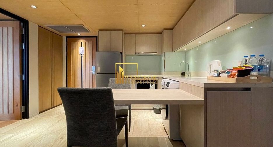 For rent 2 bedrooms serviced apartment in Watthana, Bangkok
