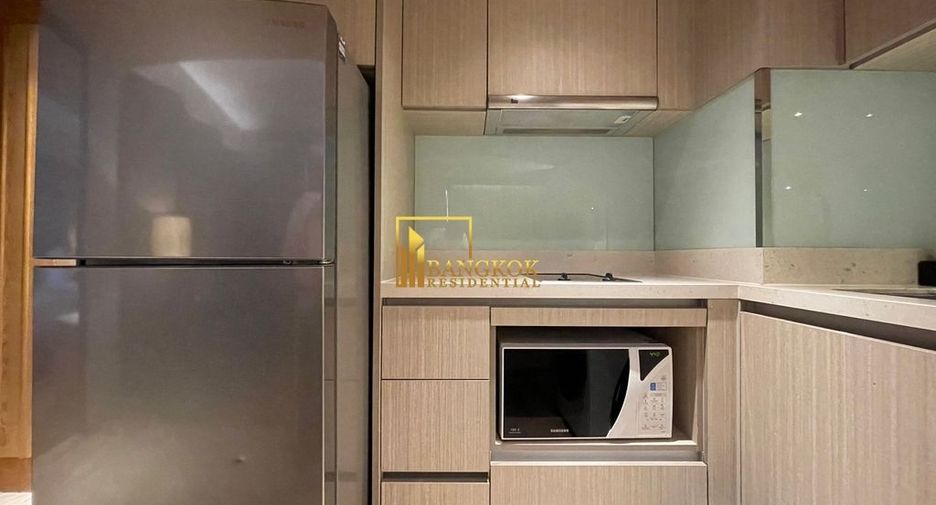 For rent 2 bedrooms serviced apartment in Watthana, Bangkok