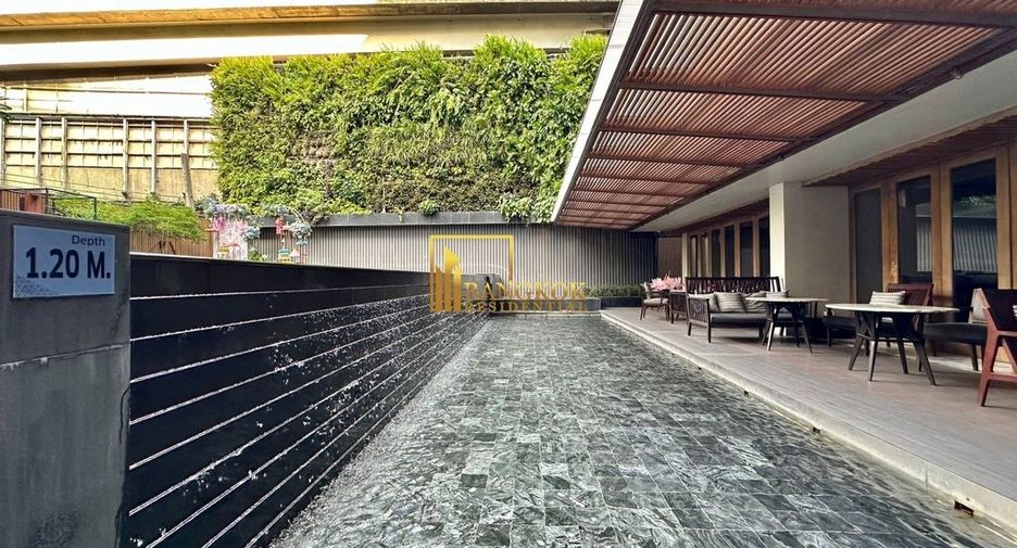 For rent 2 bedrooms serviced apartment in Watthana, Bangkok