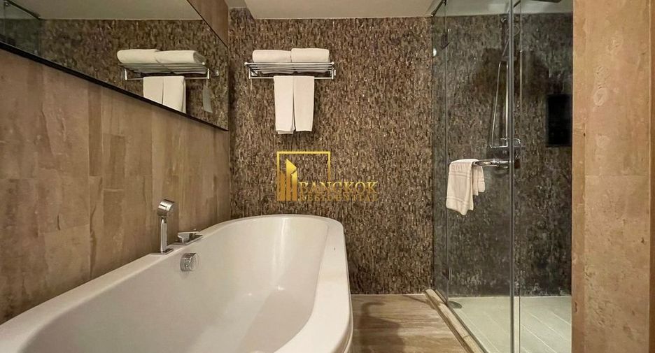 For rent 2 bedrooms serviced apartment in Watthana, Bangkok