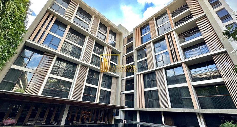 For rent 2 bedrooms serviced apartment in Watthana, Bangkok