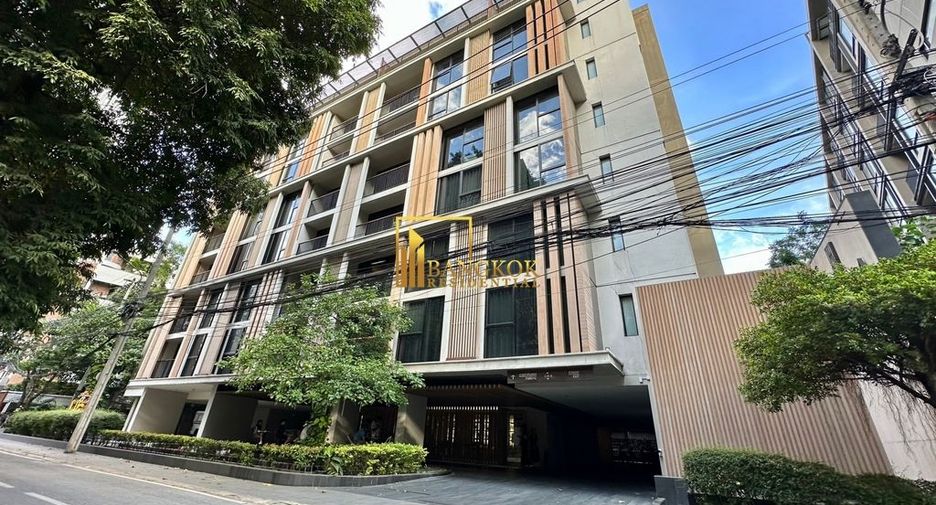 For rent 2 bedrooms serviced apartment in Watthana, Bangkok