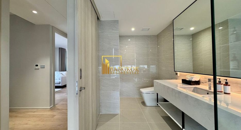 Apartamento con servicios en alquiler de 2 habitaciones en Khlong Toei, Bangkok