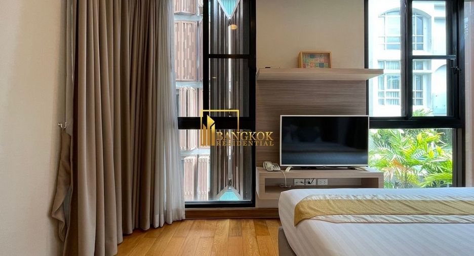 For rent 2 bedrooms serviced apartment in Watthana, Bangkok