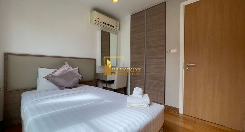 For rent 2 bedrooms serviced apartment in Watthana, Bangkok