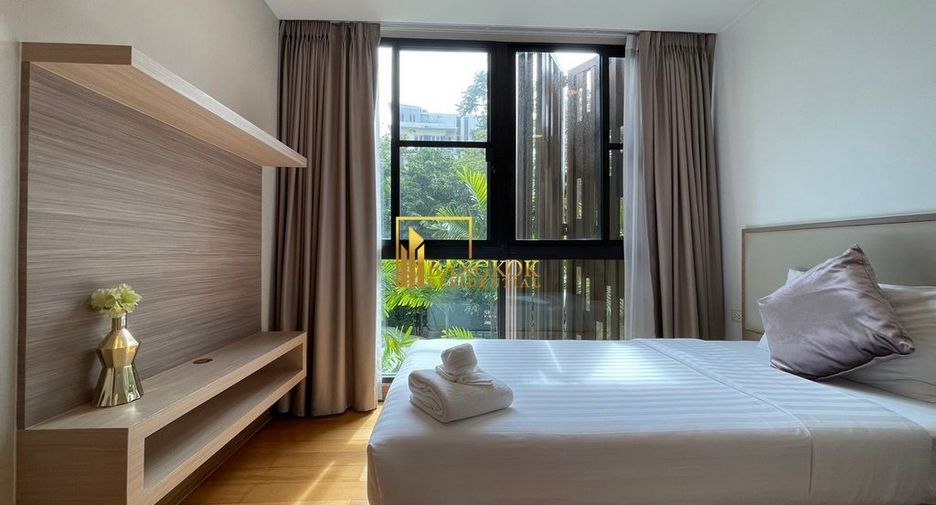 For rent 2 bedrooms serviced apartment in Watthana, Bangkok