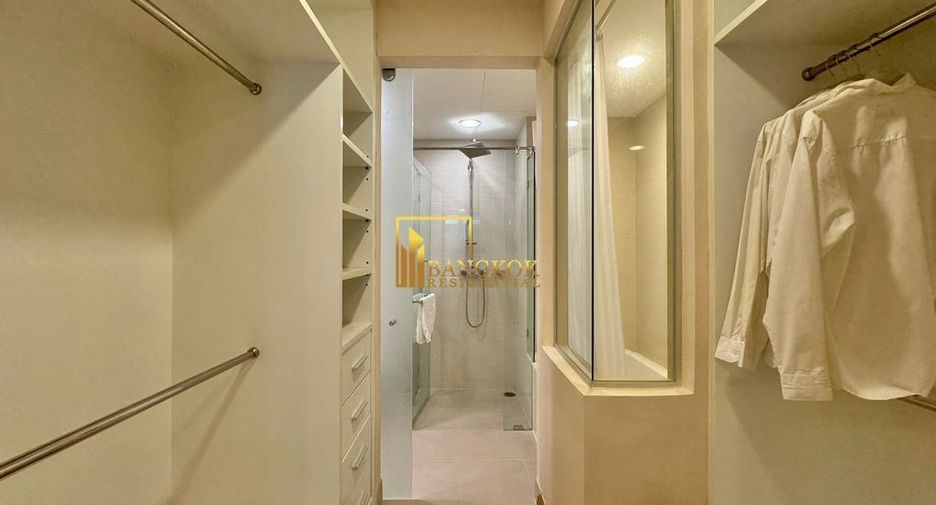 For rent 2 bedrooms serviced apartment in Watthana, Bangkok