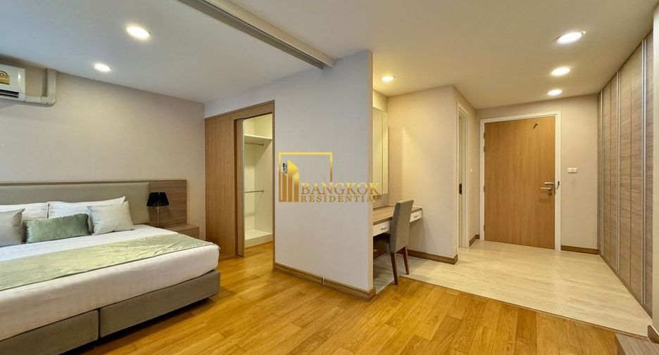 For rent 2 bedrooms serviced apartment in Watthana, Bangkok