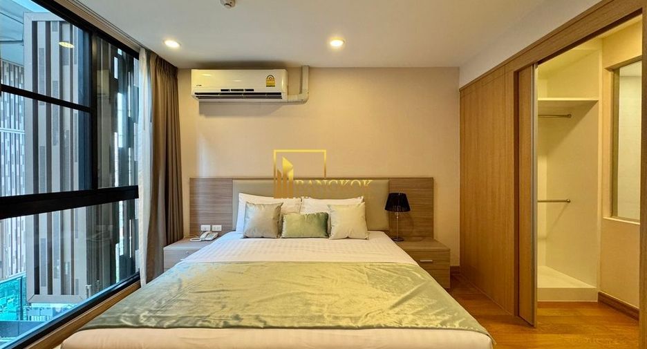 For rent 2 bedrooms serviced apartment in Watthana, Bangkok