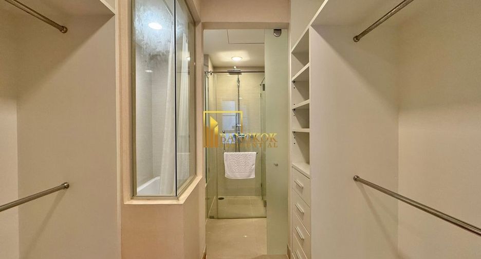 For rent 2 bedrooms serviced apartment in Watthana, Bangkok