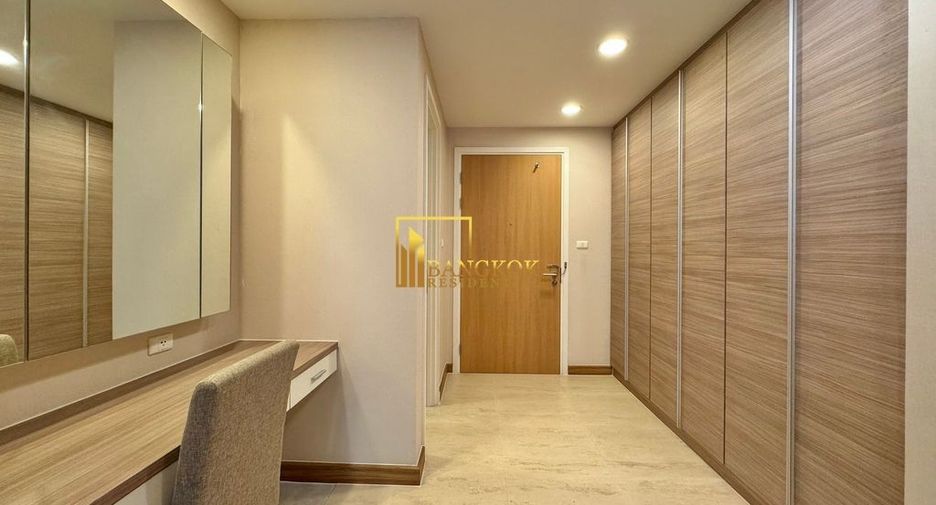 For rent 2 bedrooms serviced apartment in Watthana, Bangkok