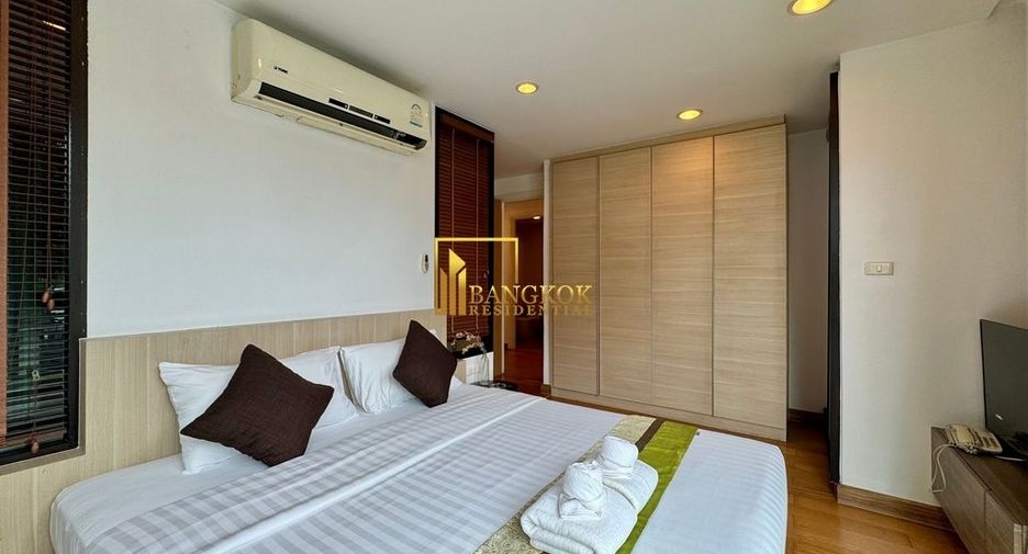 For rent 2 bedrooms serviced apartment in Watthana, Bangkok
